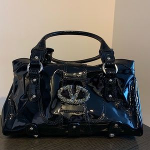 Valentino tote patent leather with crystal).